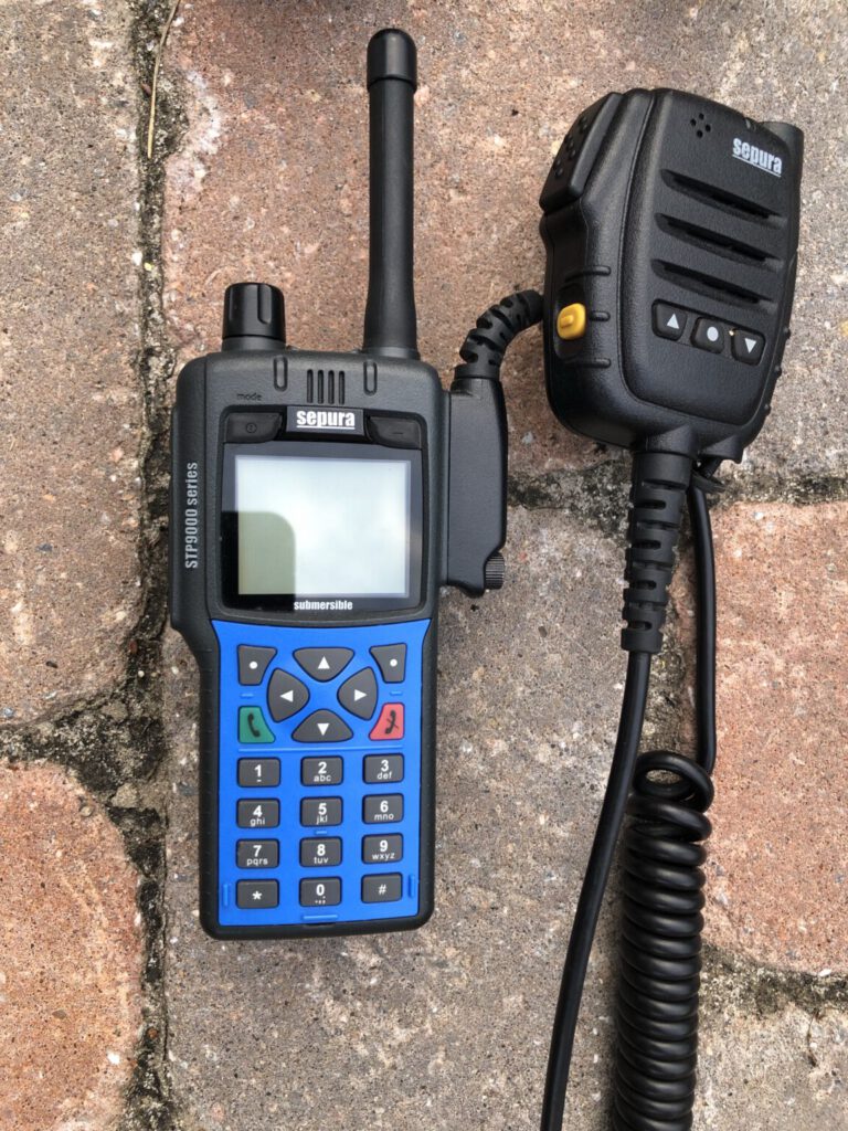 Funkgeräte - Ortsfeuerwehr Adelheidsdorf